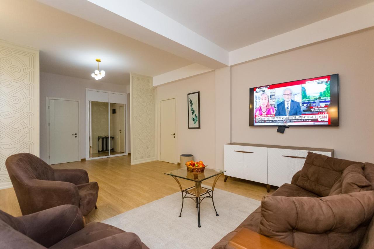 Central Comfort Place L Tbilisi Exterior photo