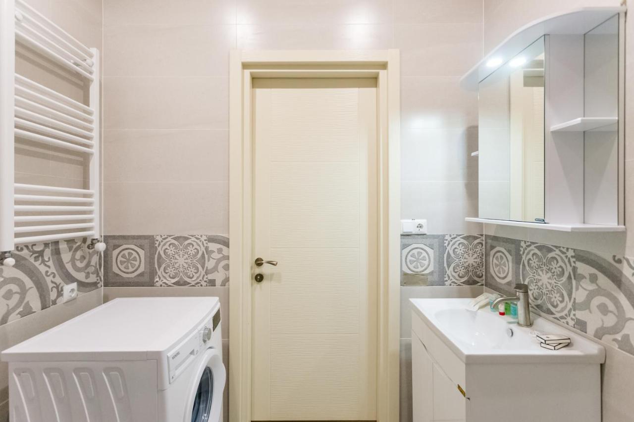 Central Comfort Place L Tbilisi Exterior photo