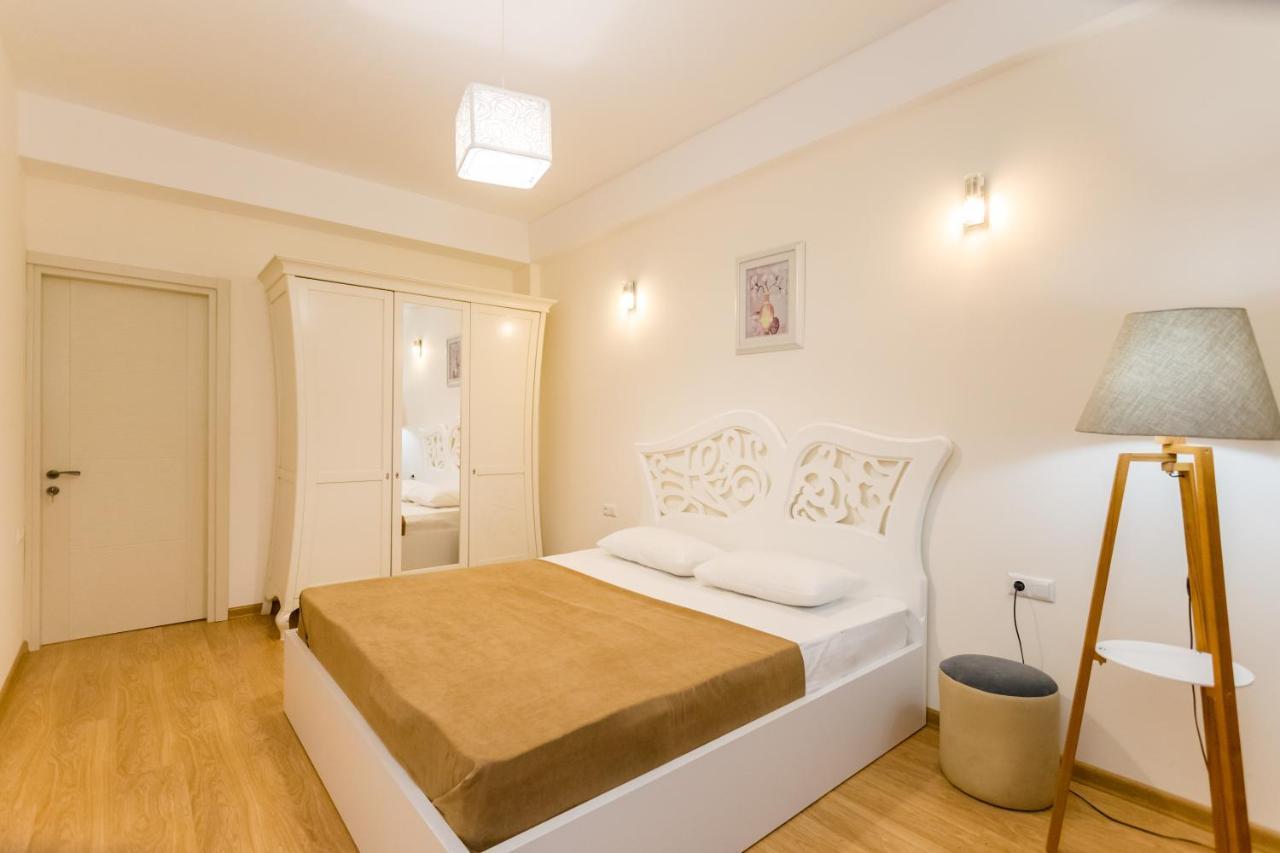 Central Comfort Place L Tbilisi Exterior photo